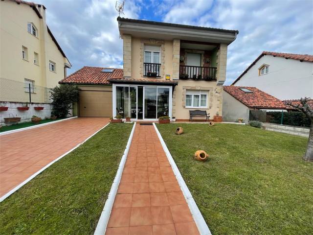 Chalet en venta en urbanización valdepiélagos de p