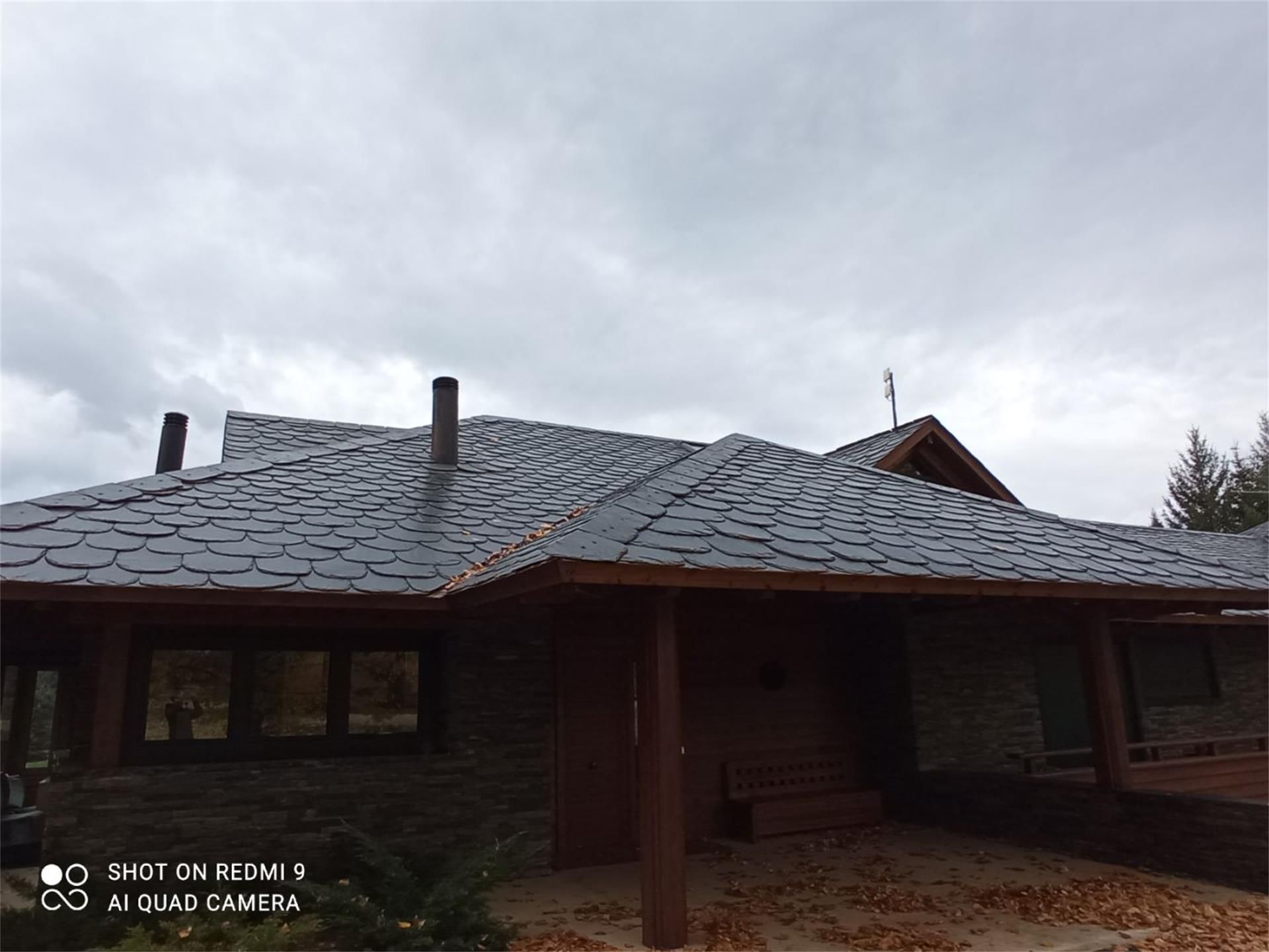 Exterior view of House or chalet for sale in Puigcerdà