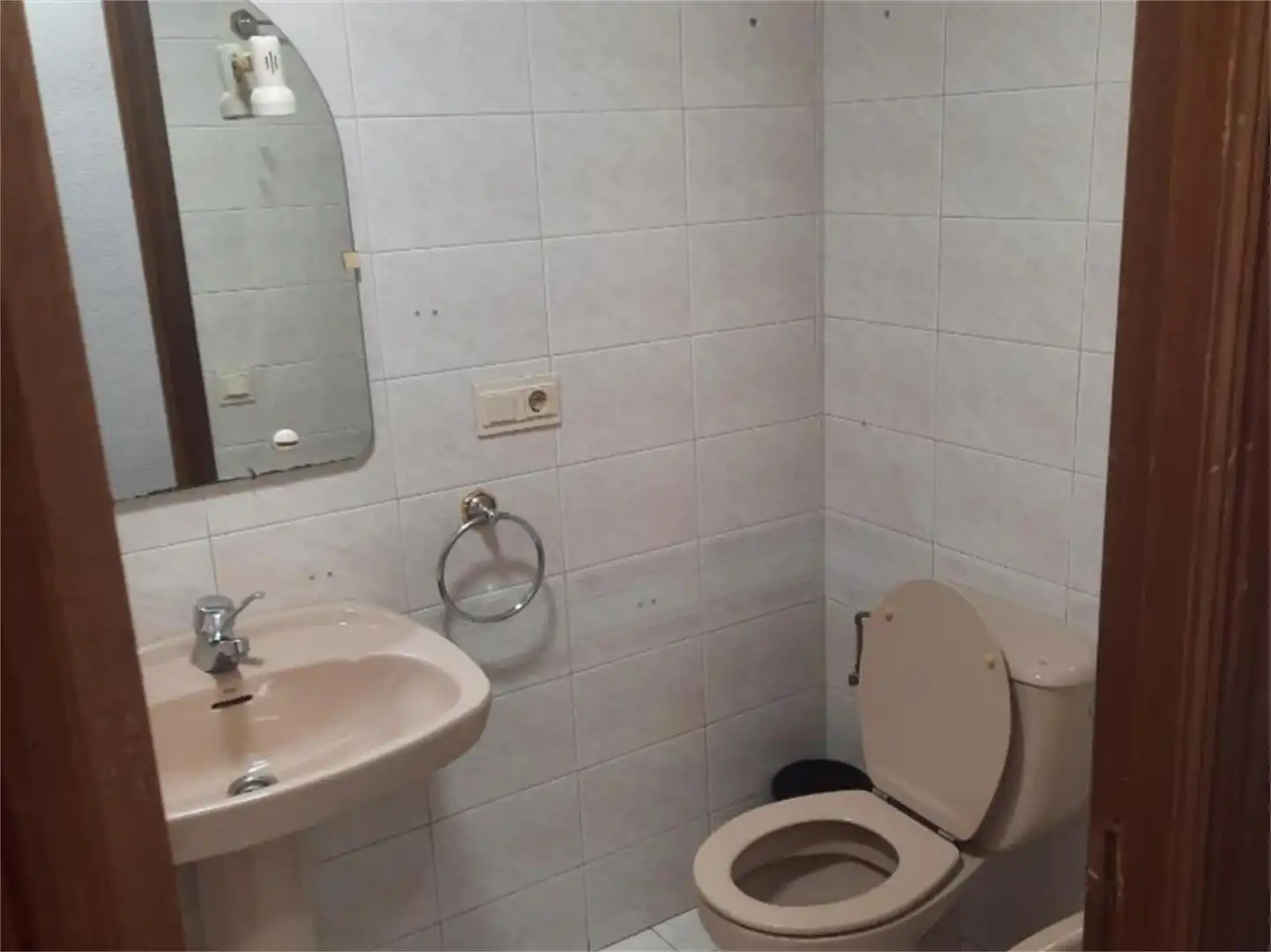 Flat for rent in Calle Albuera, 7, Prosperidad - Delicias Bathroom of Flat for rent in Salamanca with Heating, Parquet flooring and Furnished