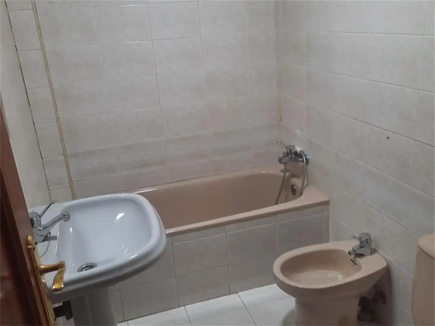 Flat for rent in Calle Albuera, 7, Prosperidad - Delicias Bathroom of Flat for rent in Salamanca with Heating, Parquet flooring and Furnished