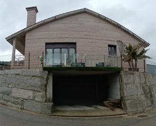 Vista exterior de Casa o xalet en venda en Tui amb Terrassa, Piscina i Balcó