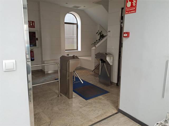 Local comercial en Venta en Calle de Fernando González, 4 en Opañel