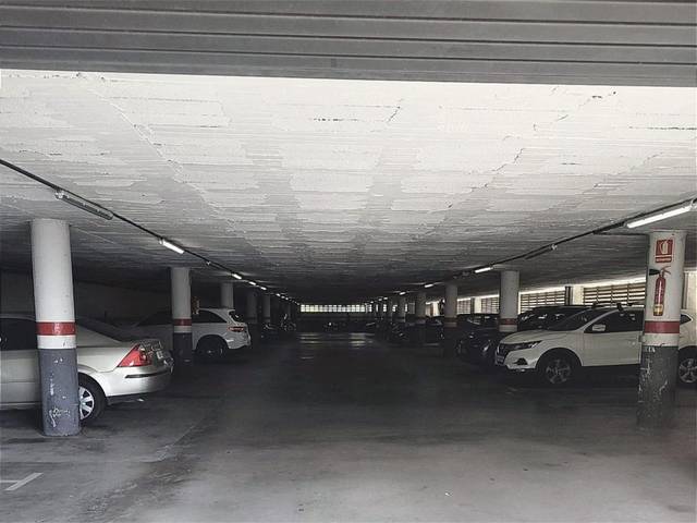 Garaje en Alquiler en Carrer de Sant Antoni Maria Claret en Montgat