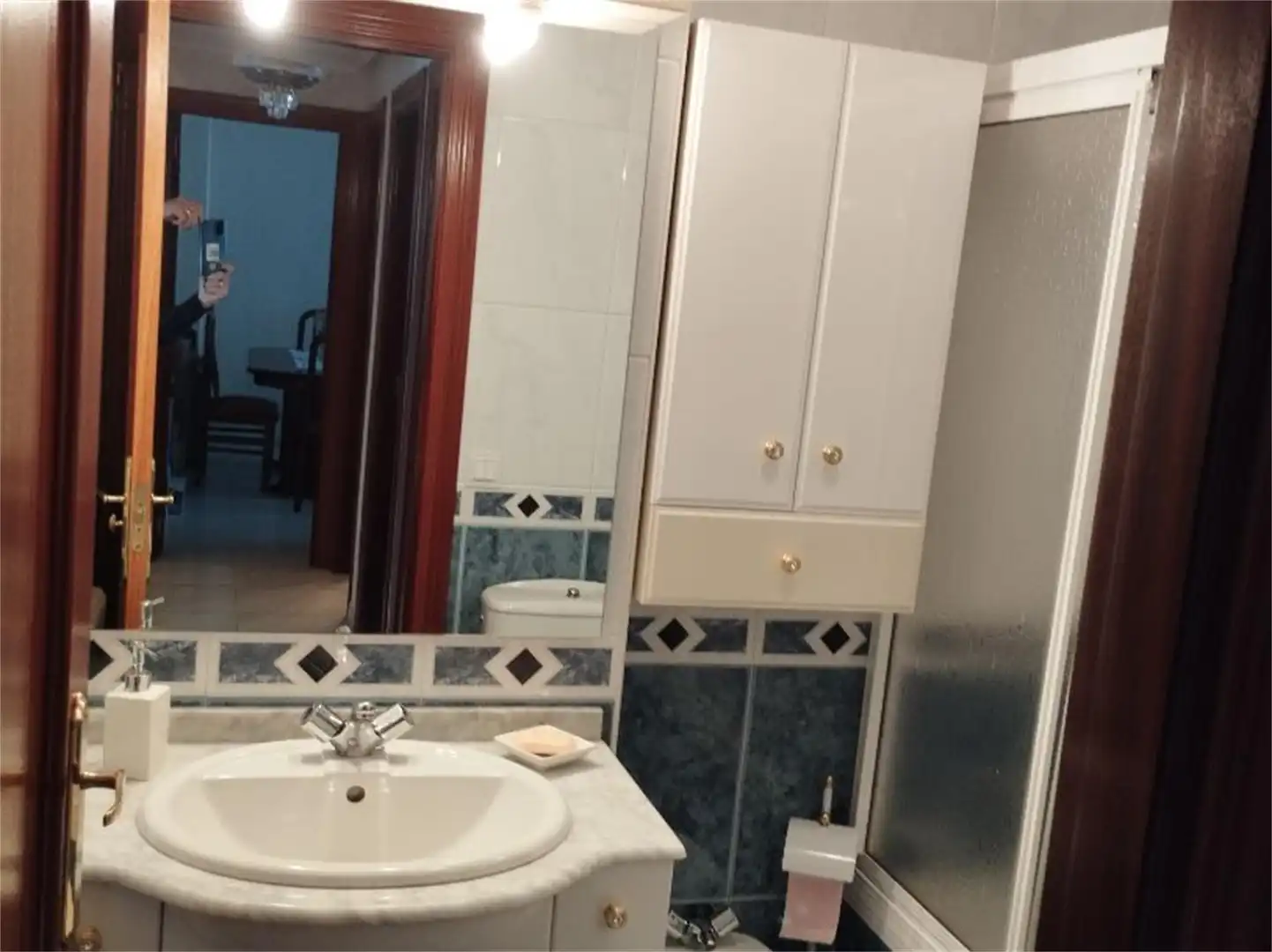 Piso en venta en Plaza Baleares, Pizarrales Baño de Piso en venta en Salamanca con Amueblado