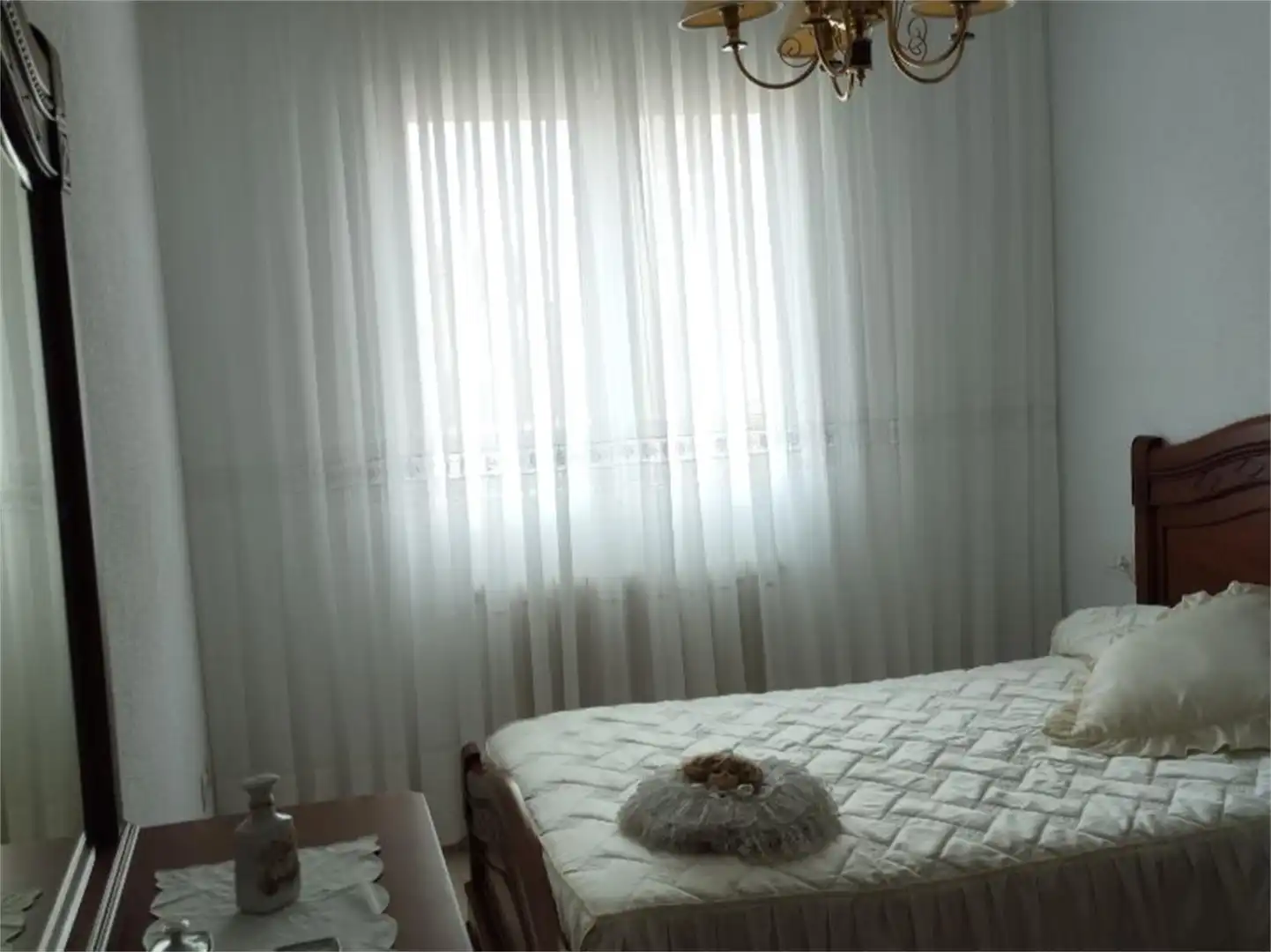 Piso en venta en Plaza Baleares, Pizarrales Habitación de Piso en venta en Salamanca con Amueblado