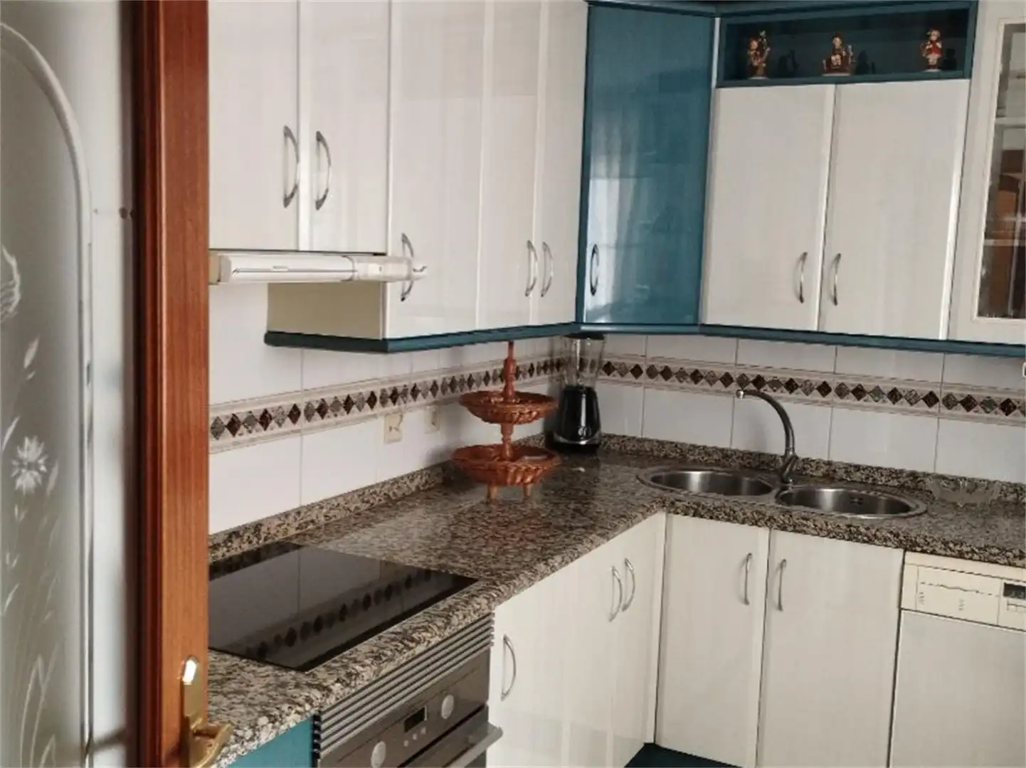 Piso en venta en Plaza Baleares, Pizarrales Cocina de Piso en venta en Salamanca con Amueblado
