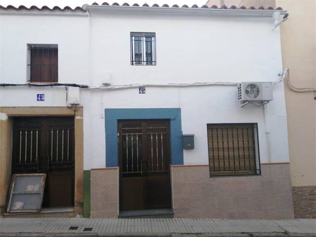 Casa adosada en Venta en Calle San Benito, 45 en Castuera