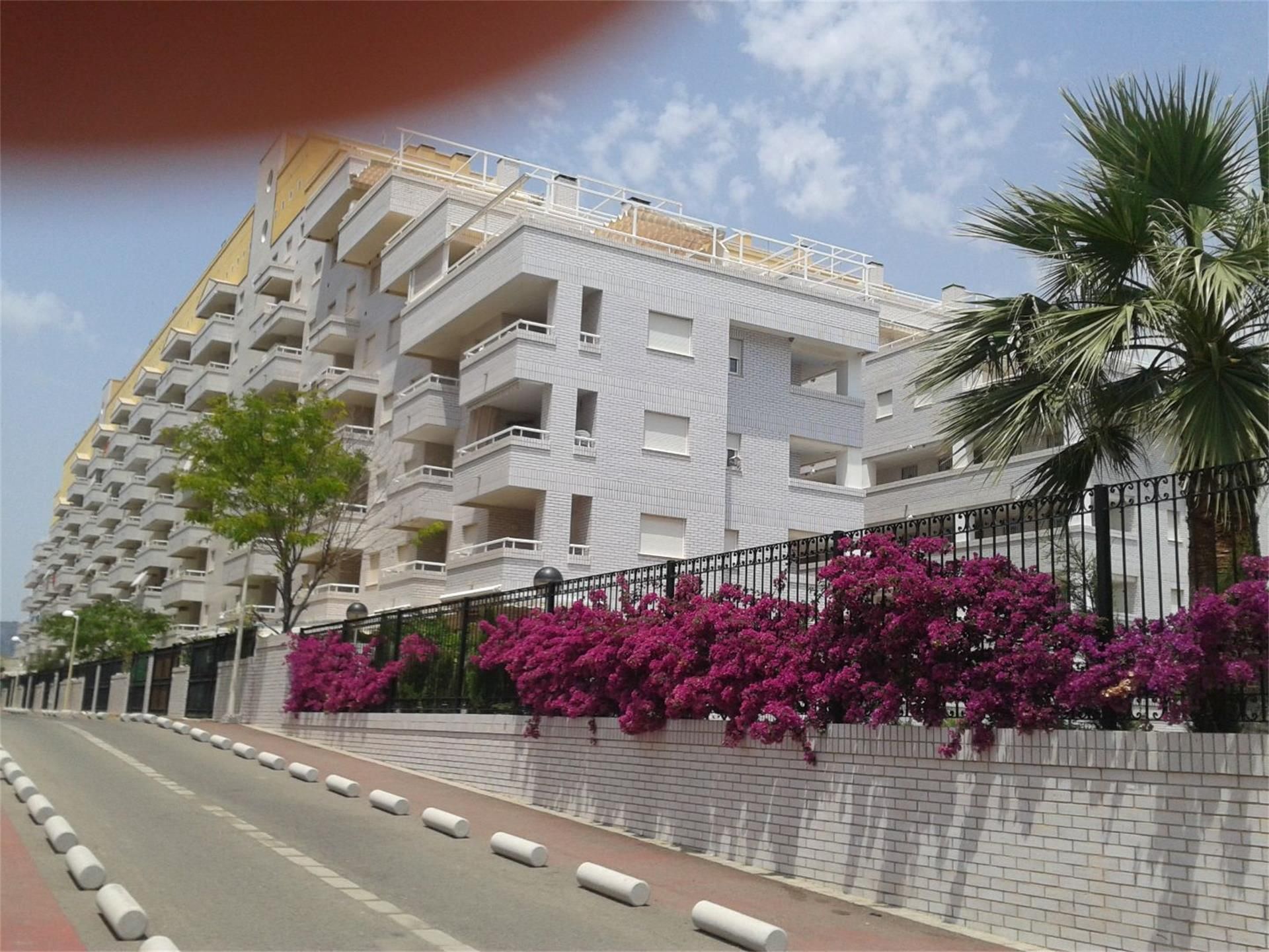 Pis en venda a Avenida Central, 30, Playa Coral -Torremar Vista exterior de Pis en venda en Oropesa del Mar / Orpesa amb Aire condicionat, Terrassa i Piscina