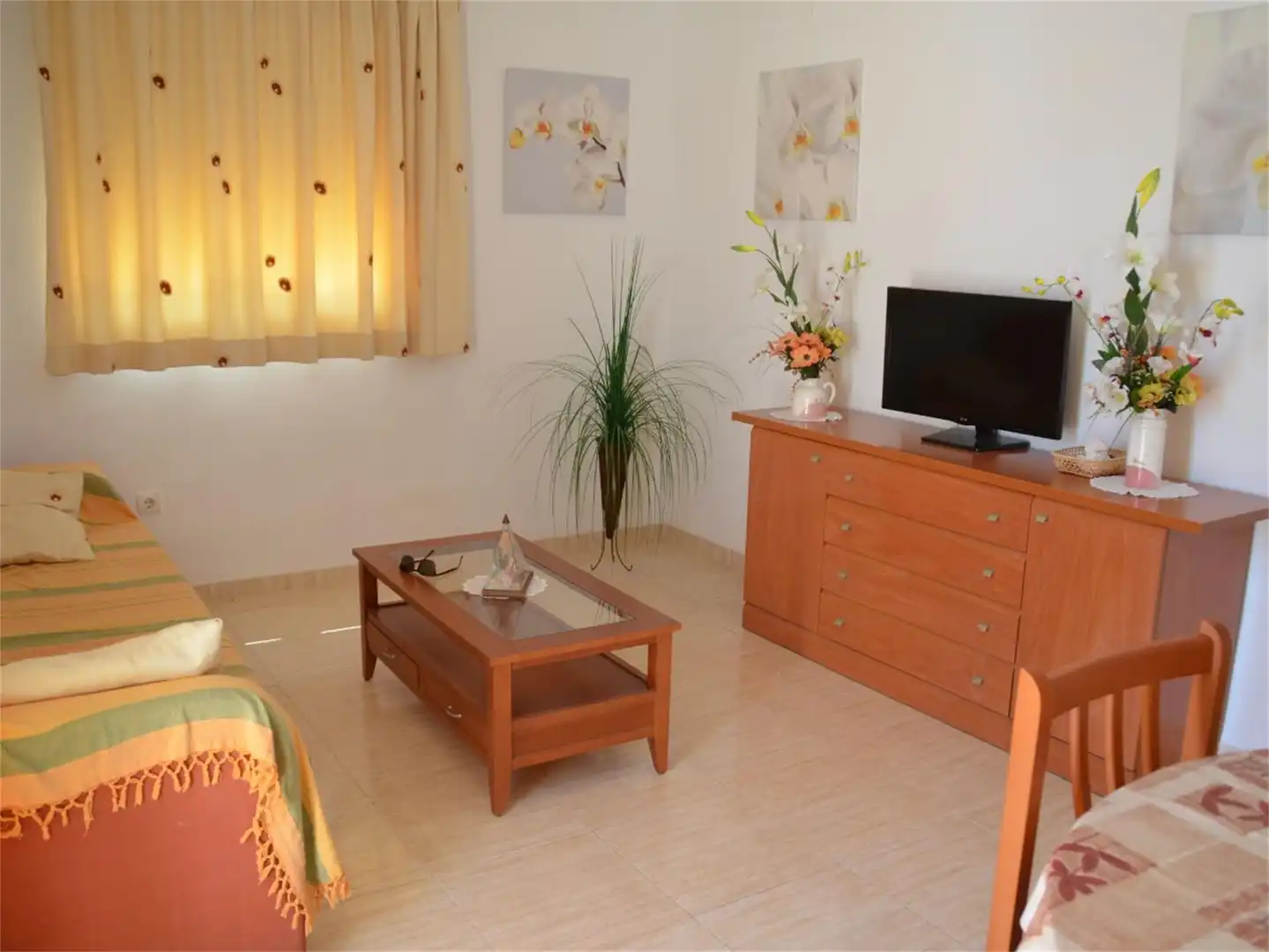 Pis en venda a Avenida Central, 30, Playa Coral -Torremar Sala d'estar de Pis en venda en Oropesa del Mar / Orpesa amb Aire condicionat, Terrassa i Piscina