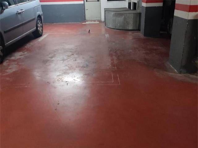 Garaje en Alquiler en Calle de José Arcones Gil, 84 en Pueblo Nuevo