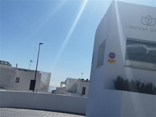 Garaje en Alquiler en Calle Profesor Antonio Acosta, 2 en Limonar