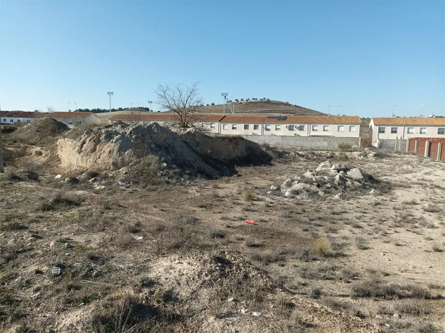 Bebaubares Gelände zum Verkauf in Ontígola