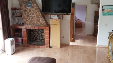 Foto 2 de Casa adosada en venda a Carrer de Can Darder, 5, Llagostera, Girona