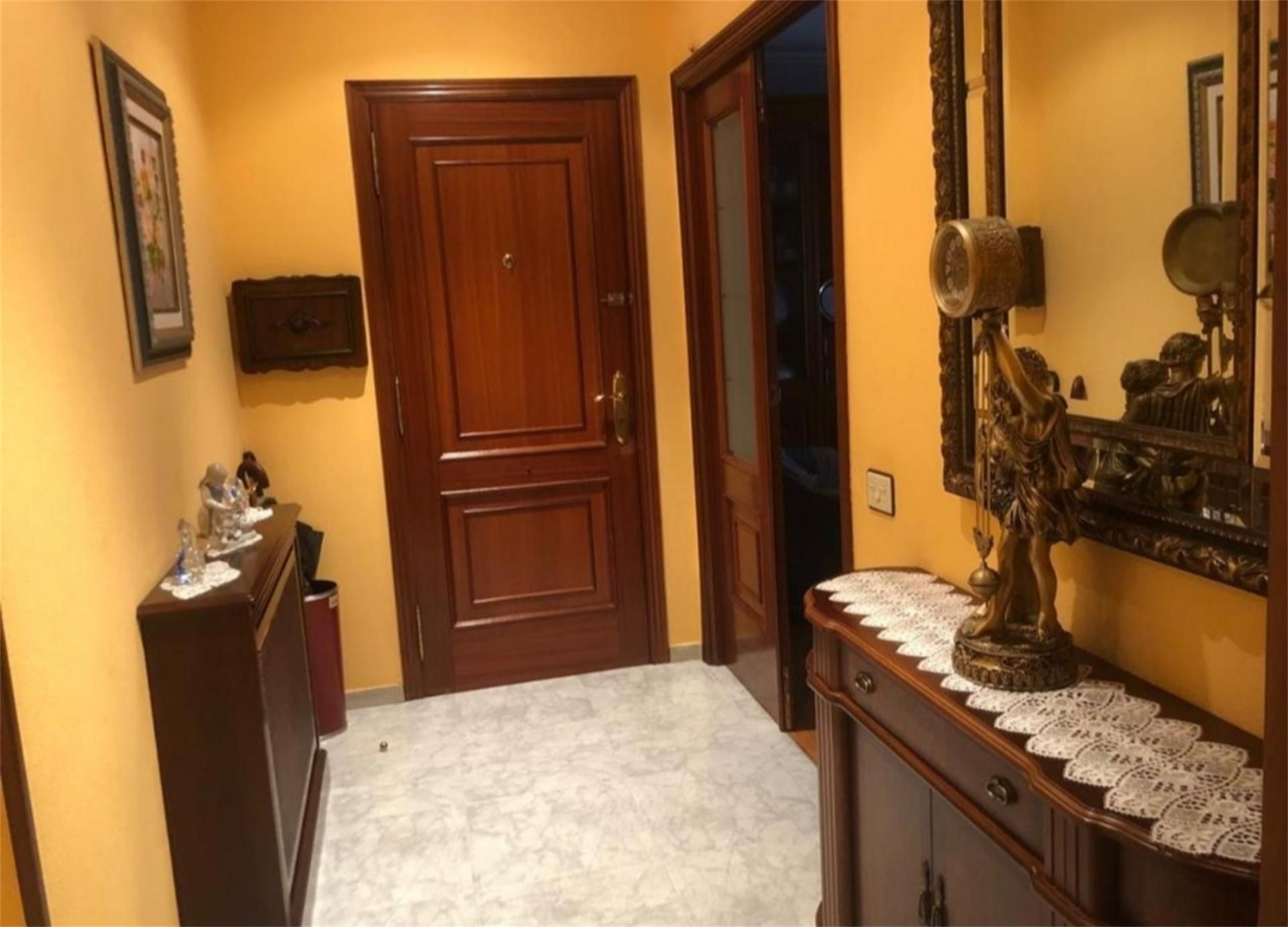 Flat for sale in Lugo Capital  with Terrace and Balcony