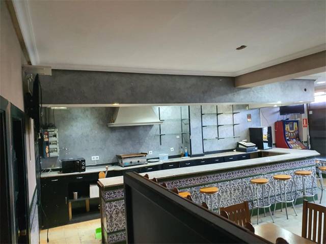 Local comercial en Alquiler en Calle Ángel Muñiz Toca, 4 en El Cristo