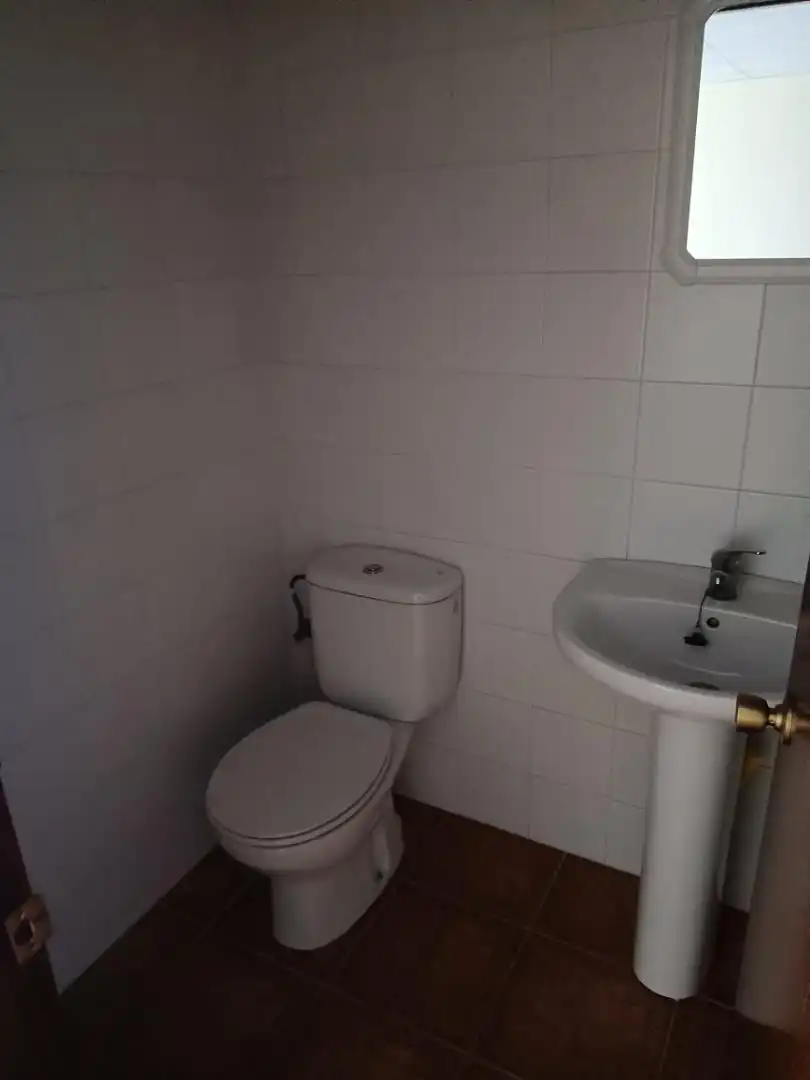 Bathroom of Commercial properties for rent in Narón