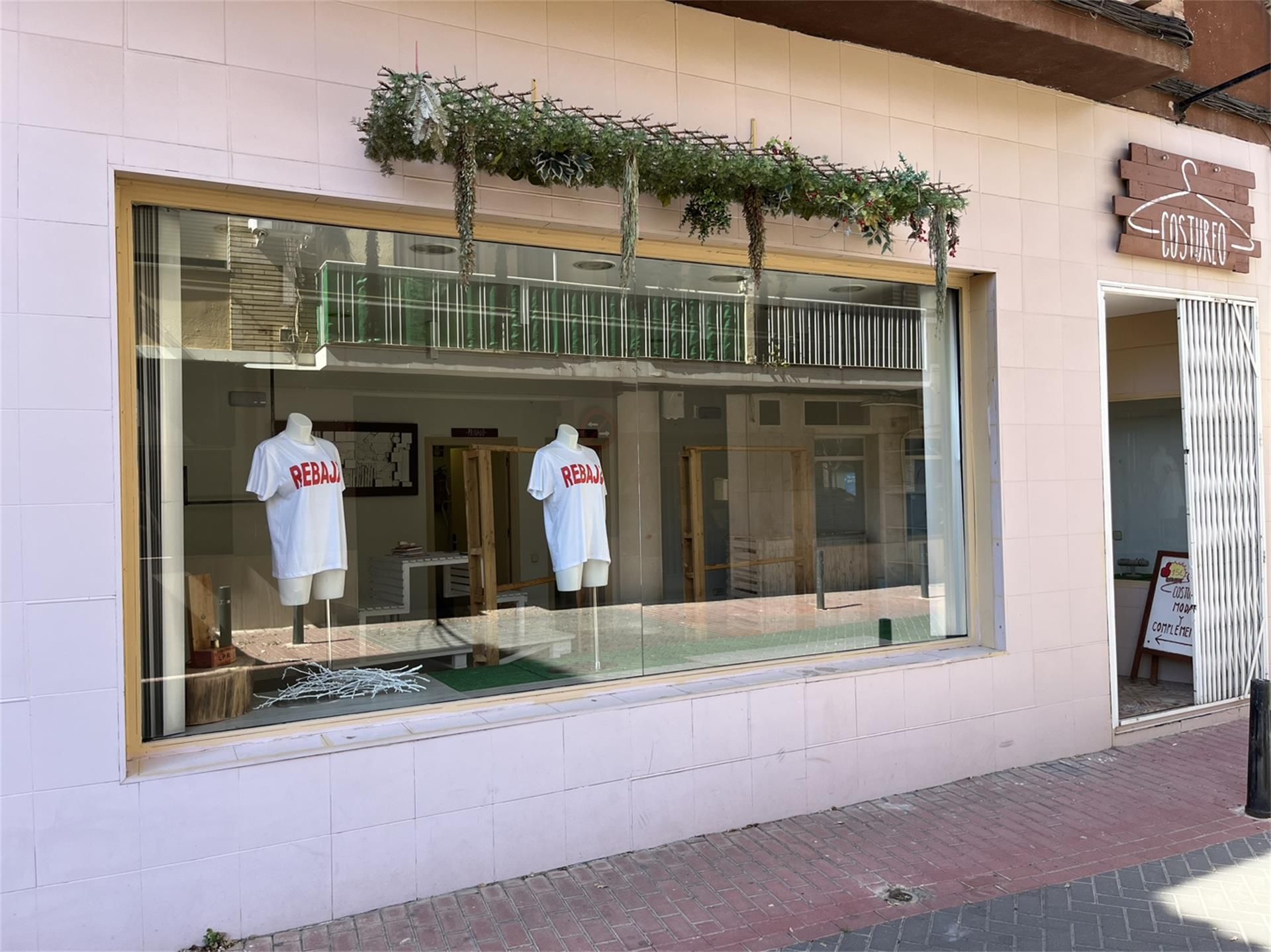 Local de lloguer a Calle de la Viña, 2, Santo Angel