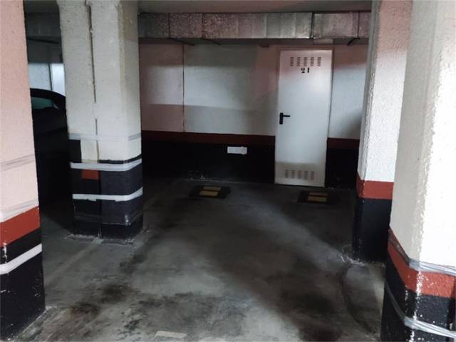 Garaje en Venta en Calle Llanos, 1 en La Florida