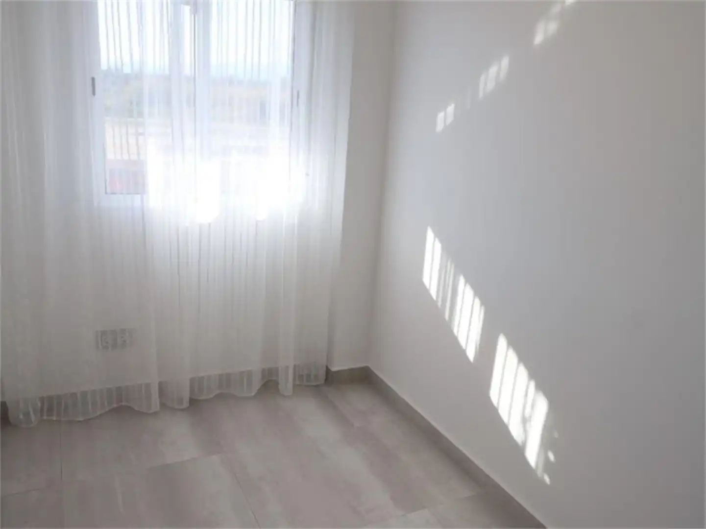 Dachboden zum Verkauf in Carrer de Barenys, 14, Barenys Schlafzimmer von Dachboden zum Verkauf in Salou mit Klimaanlage, Terrasse und Balkon