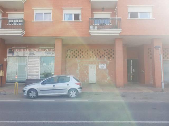 Local comercial en Venta en Calle Mayor en Torreagüera