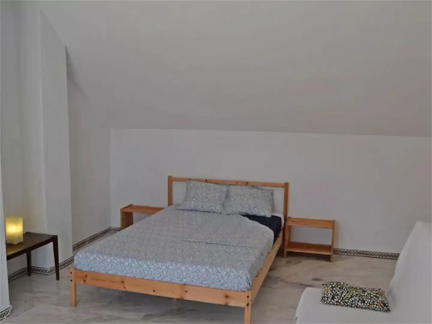 Casa adosada en venda a Calle Muro Aguilar, 14, Manilva Pueblo Dormitori de Casa adosada en venda en Manilva amb Aire condicionat, Calefacció i Jardí privat