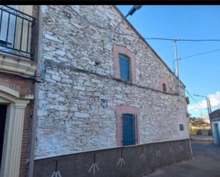 Vista exterior de Casa adosada en venda en La Estrella