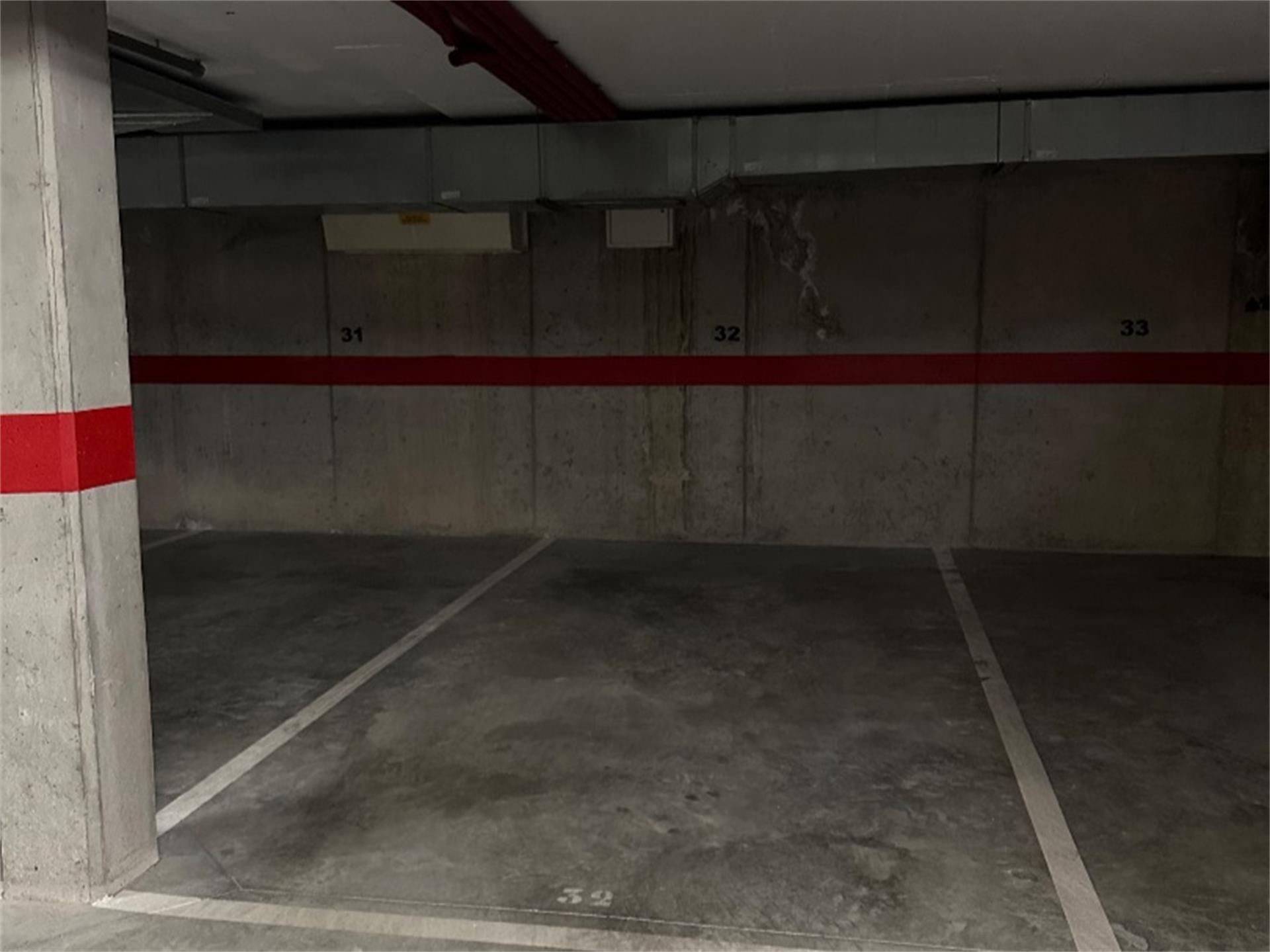 Parkplatz von Garage miete in Carmona