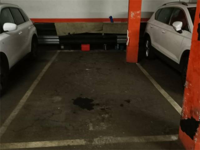 Garaje en Alquiler en Carrer de Provença, 547 en El Camp de l'Arpa del Clot