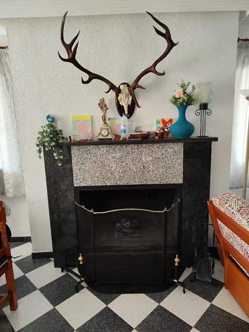 Casa o chalet en venta en Urbanización la Alameda, 30, San Roque - La Cruz - La Rozuela Sala de estar de Casa o chalet en venta en Linares con Aire acondicionado, Jardín privado y Terraza