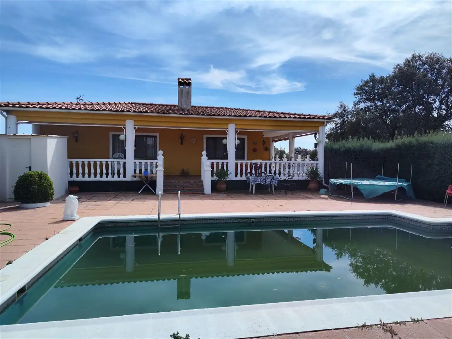 Casa o chalet en venta en Urbanización la Alameda, 30, San Roque - La Cruz - La Rozuela Piscina de Casa o chalet en venta en Linares con Aire acondicionado, Jardín privado y Terraza