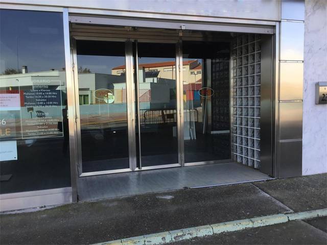 Local comercial en Alquiler en Calle de Ugena, 66A en Yuncos