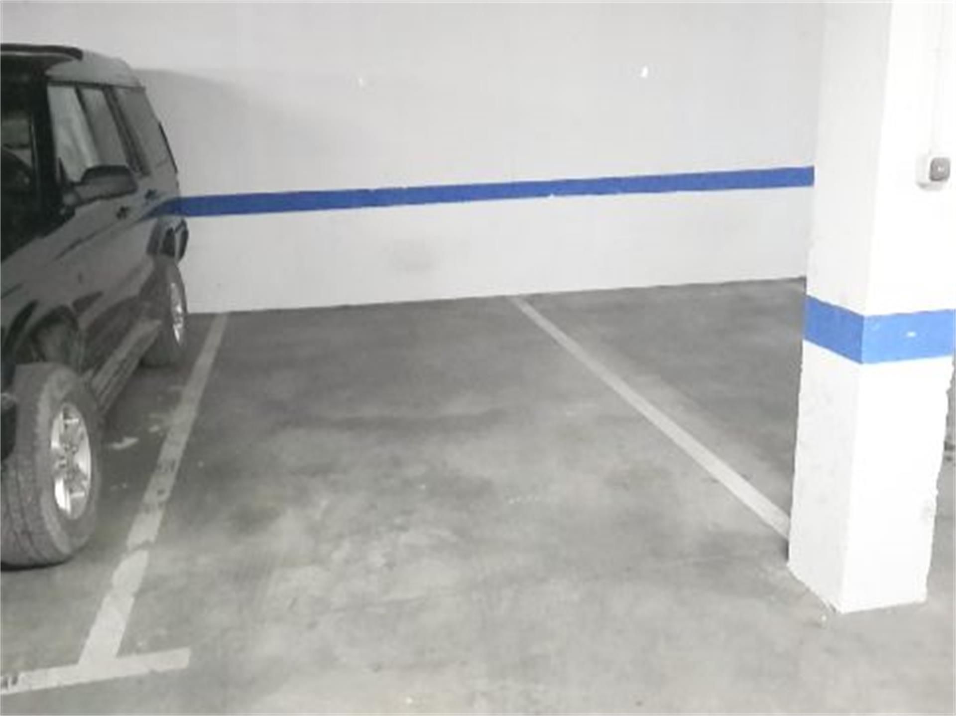 Parking of Garage to rent in Dos Hermanas
