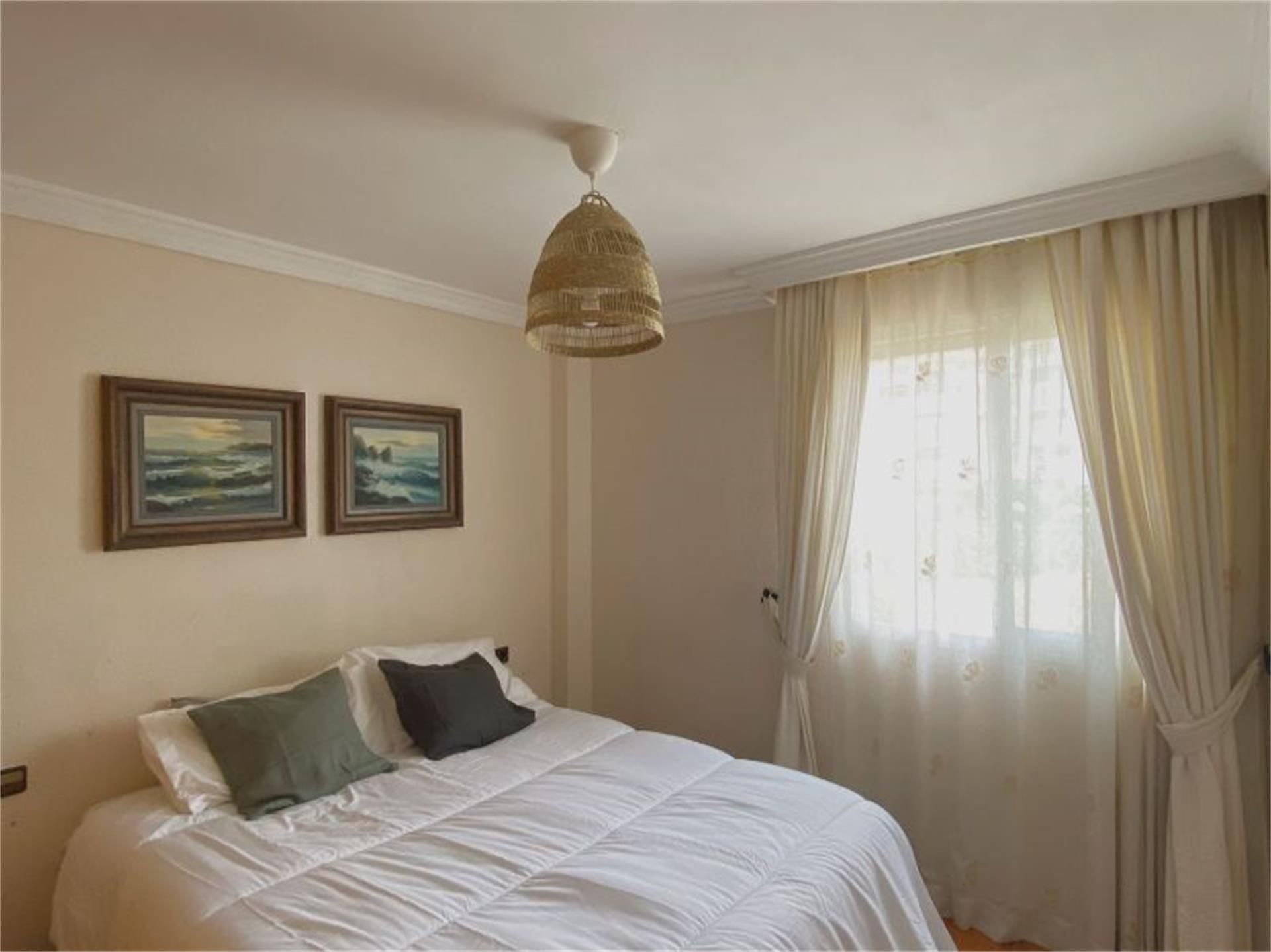 Bedroom of Apartment to share in Málaga Capital  with Swimming Pool, Furnished and Video intercom