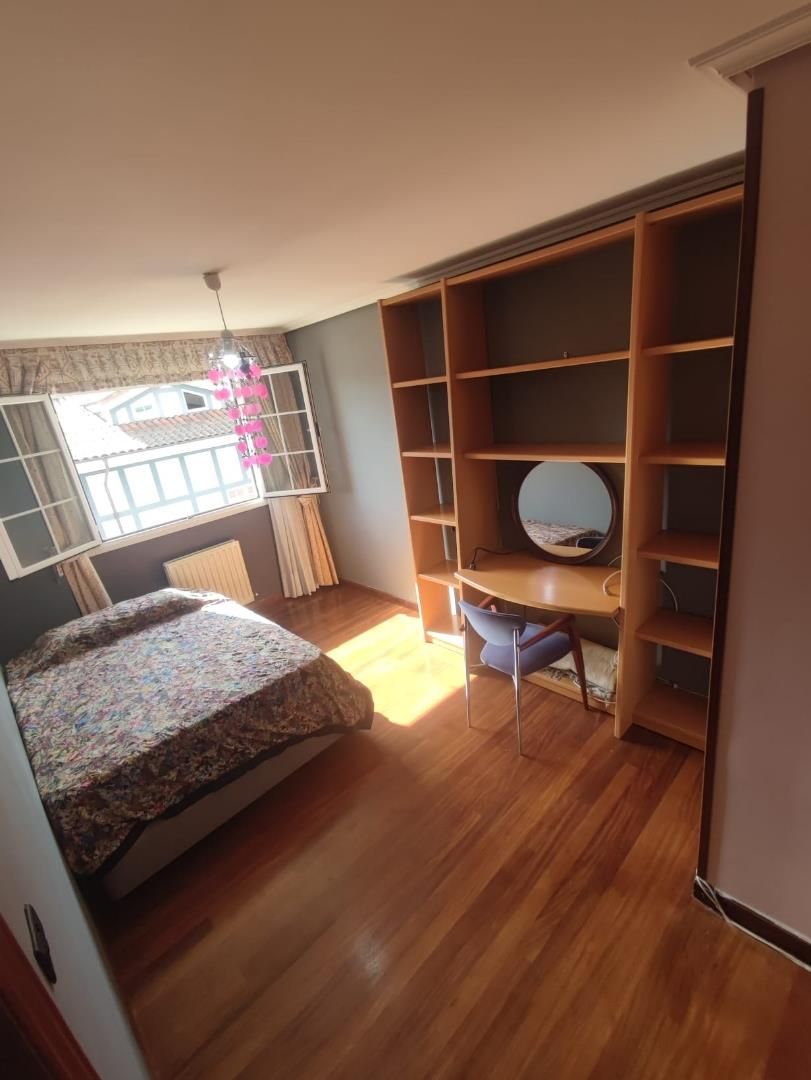 Bedroom of Duplex to share in Galdakao  with Heating, Furnished and Oven