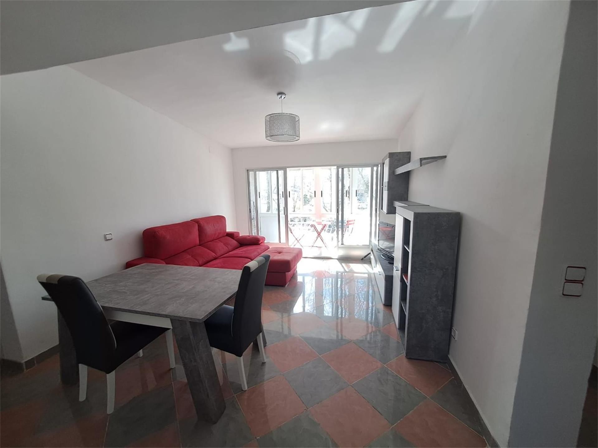 Sala d'estar de Pis en venda en  Madrid Capital amb Aire condicionat i Terrassa