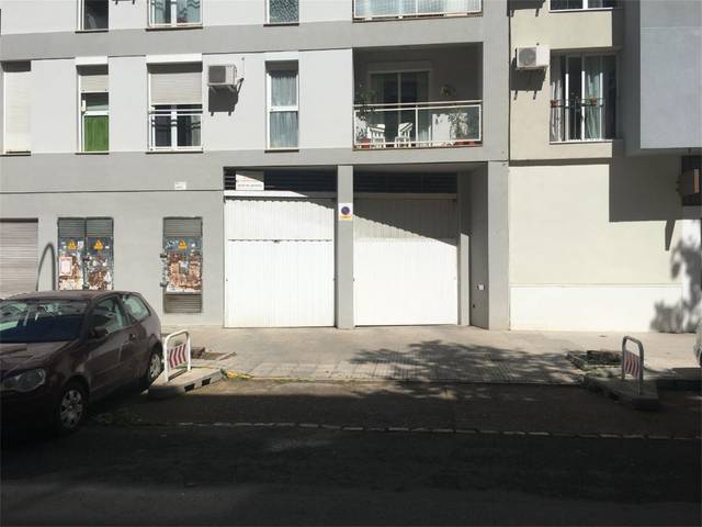 Garaje en Venta en Calle Campo de los Mártires, 5 en La Calzada - La Florida