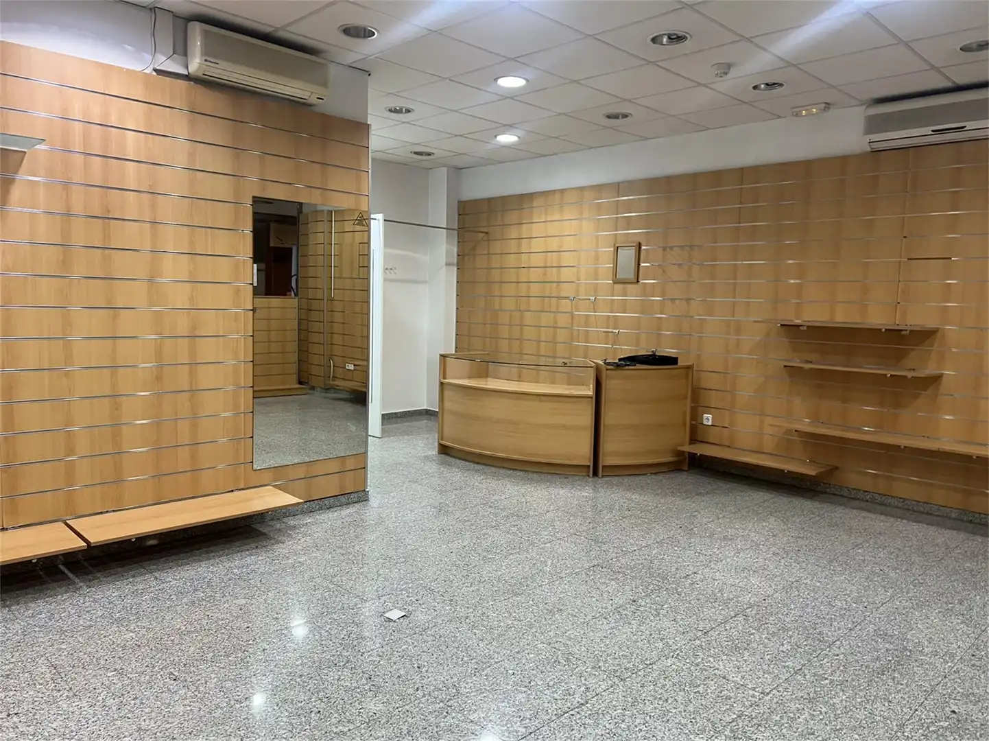 Local en venda en Colmenar Viejo amb Aire condicionat, Calefacció i Moblat