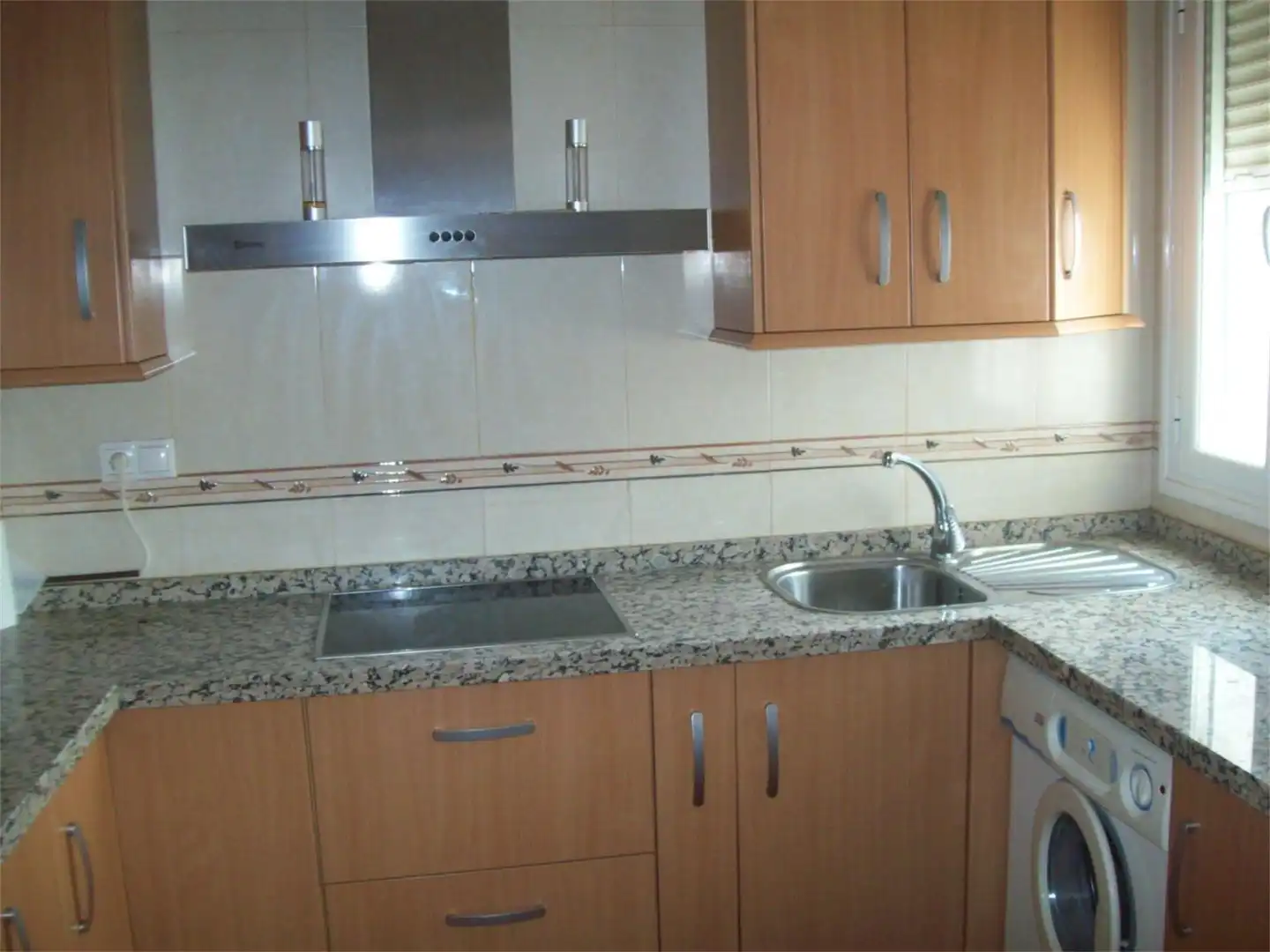 Cuina de Pis en venda en Benalúa amb Aire condicionat, Terrassa i Balcó