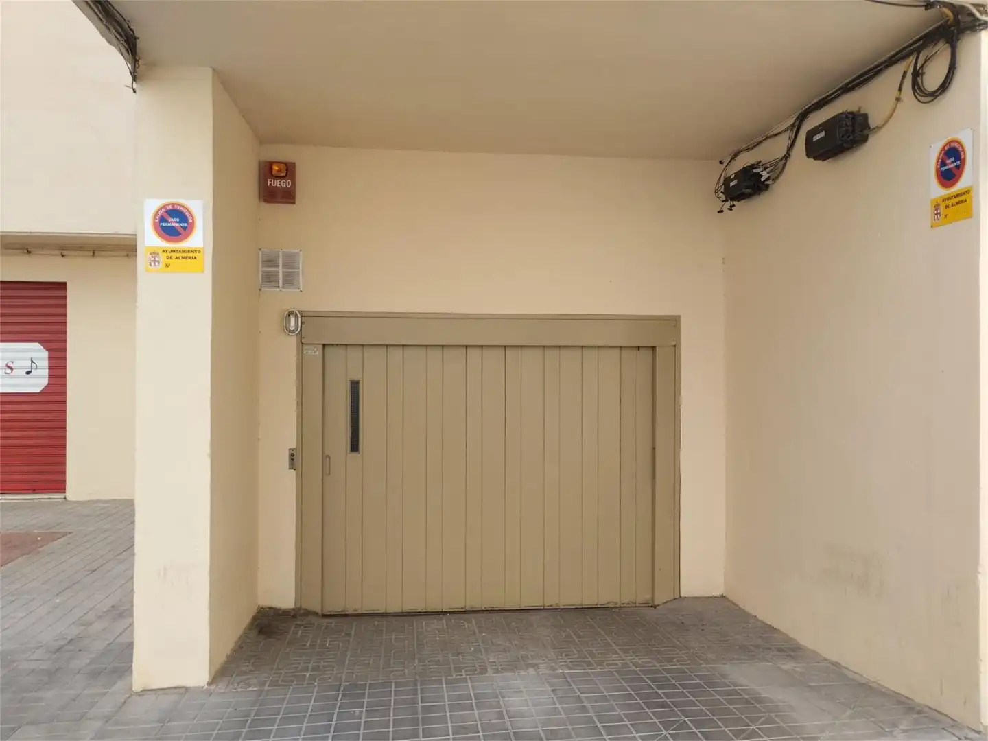 Garage zur Miete in Almería
