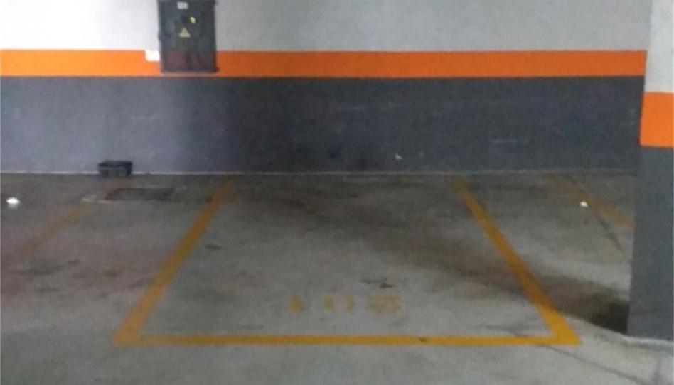 Garatge de lloguer a Plaza Mayor, 3, Sarriguren, Navarra - imatge 1 Foto 1 de Garatge de lloguer a Plaza Mayor, 3, Sarriguren, Navarra