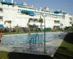 Piscina de Pis de lloguer en Rota amb Aire condicionat, Terrassa i Piscina