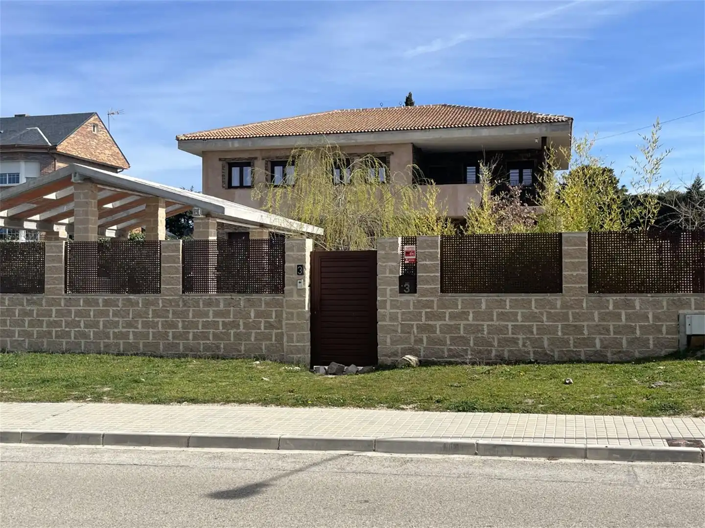 Casa o xalet en venda a Calle Joaquin Rodrigo, 23, Hoyo de Manzanares Vista exterior de Casa o xalet en venda en Hoyo de Manzanares amb Aire condicionat, Jardí privat i Parquet