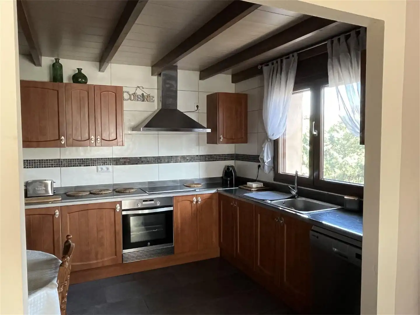 Casa o xalet en venda a Calle Joaquin Rodrigo, 23, Hoyo de Manzanares Cuina de Casa o xalet en venda en Hoyo de Manzanares amb Aire condicionat, Jardí privat i Parquet