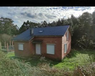 Vista exterior de Casa o xalet en venda en O Vicedo  amb Jardí privat, Terrassa i Traster