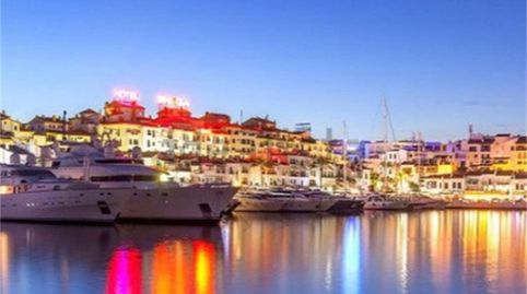 Foto 5 de Piso de alquiler en Calle Avenida de Julio Iglesias, 4, Puerto Banús, Marbella