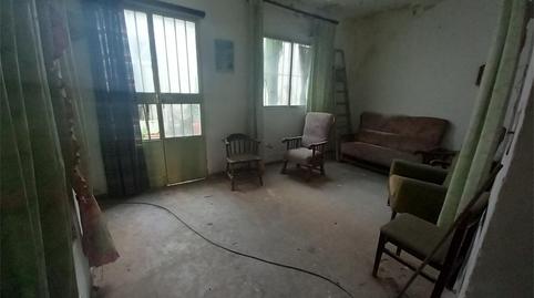 Foto 2 de Casa adosada en venta en Calle San Fernando, 11, Lora del Río, Sevilla