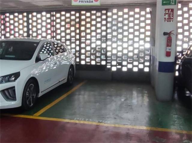 Garaje en Venta en Carrer Poeta Quintana, 35 en Mercado