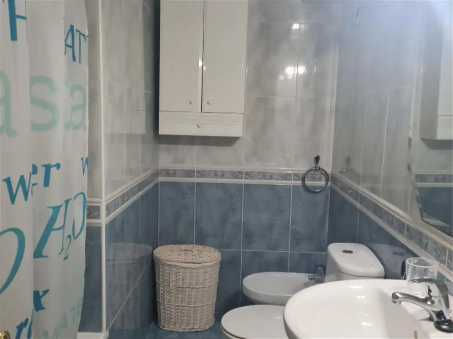 Apartamento de alquiler en Cami Ample, 19, Las Rotas / Les Rotes Baño de Apartamento de alquiler en Dénia con Calefacción, Terraza y Piscina