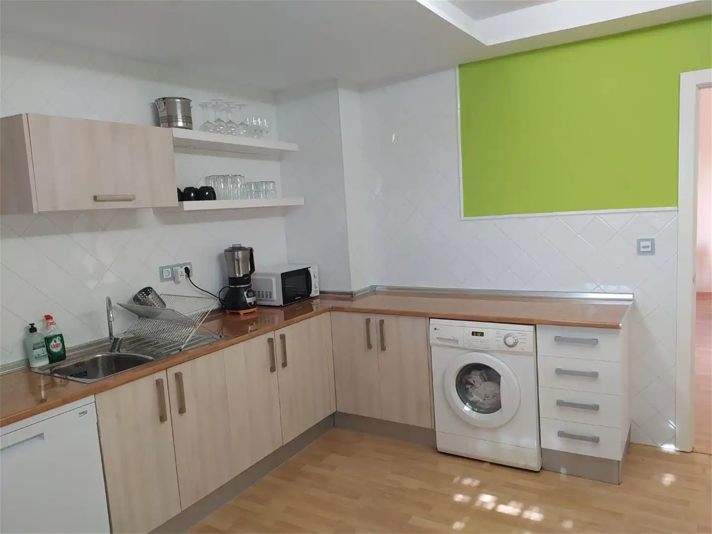 Local en venta en Avenida España, 139, Castilblanco de los Arroyos Cocina de Local en venta en Castilblanco de los Arroyos con Aire acondicionado, Calefacción y Parquet