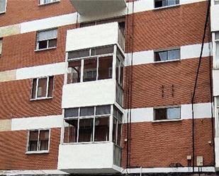 Exterior view of Flat for sale in Palencia Capital  with Balcony